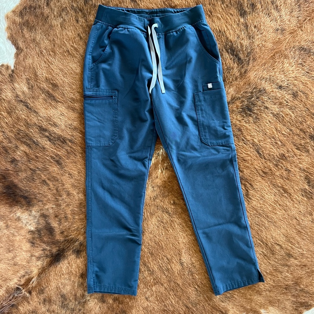 Women’s Figs Dark Harbor Yola 2.0 Skinny Scrub Pants